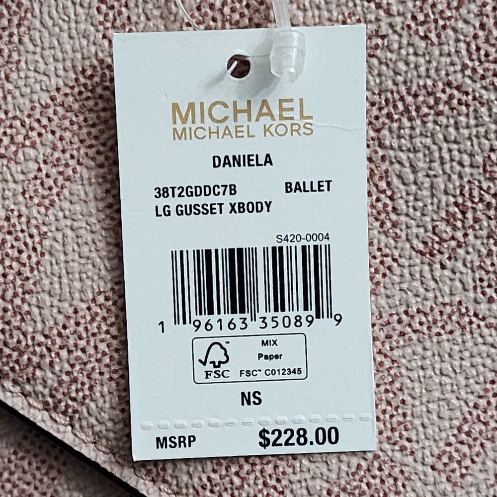 Michael Kors Daniela Logo LG Crossbody Pink - Picture 6 of 7